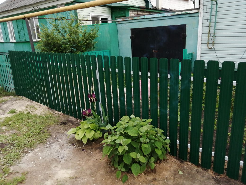 Комбинированный забор 25м штакетник и профлист, ворота, калитка фото8 в Березниках