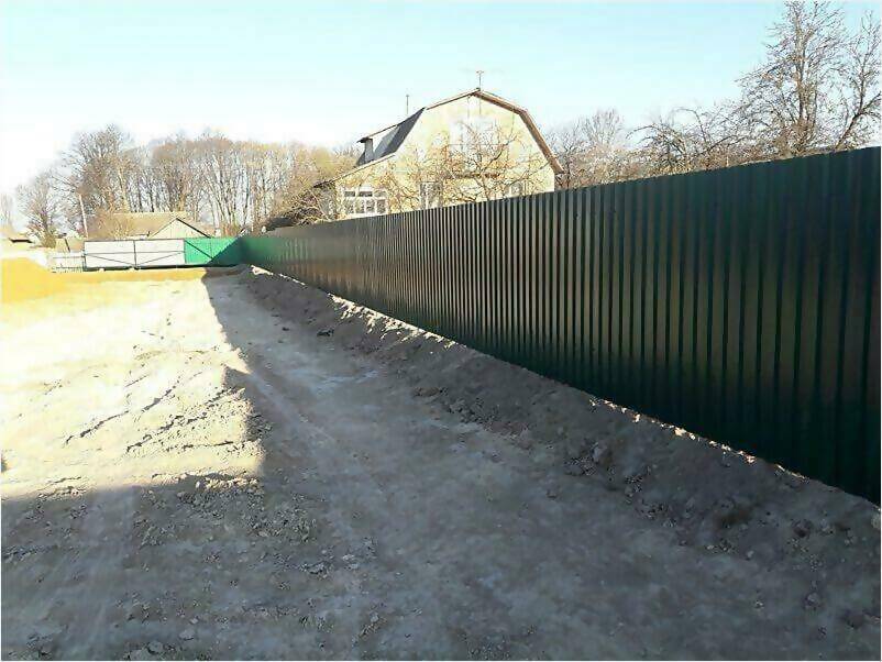 Забор, ворота, калитка из зеленого профлиста 150м фото 4 в Березниках
