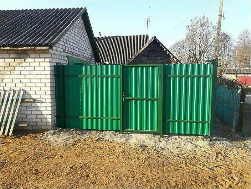 Забор, ворота, калитка из зеленого профлиста 150м фото 1 в Березниках