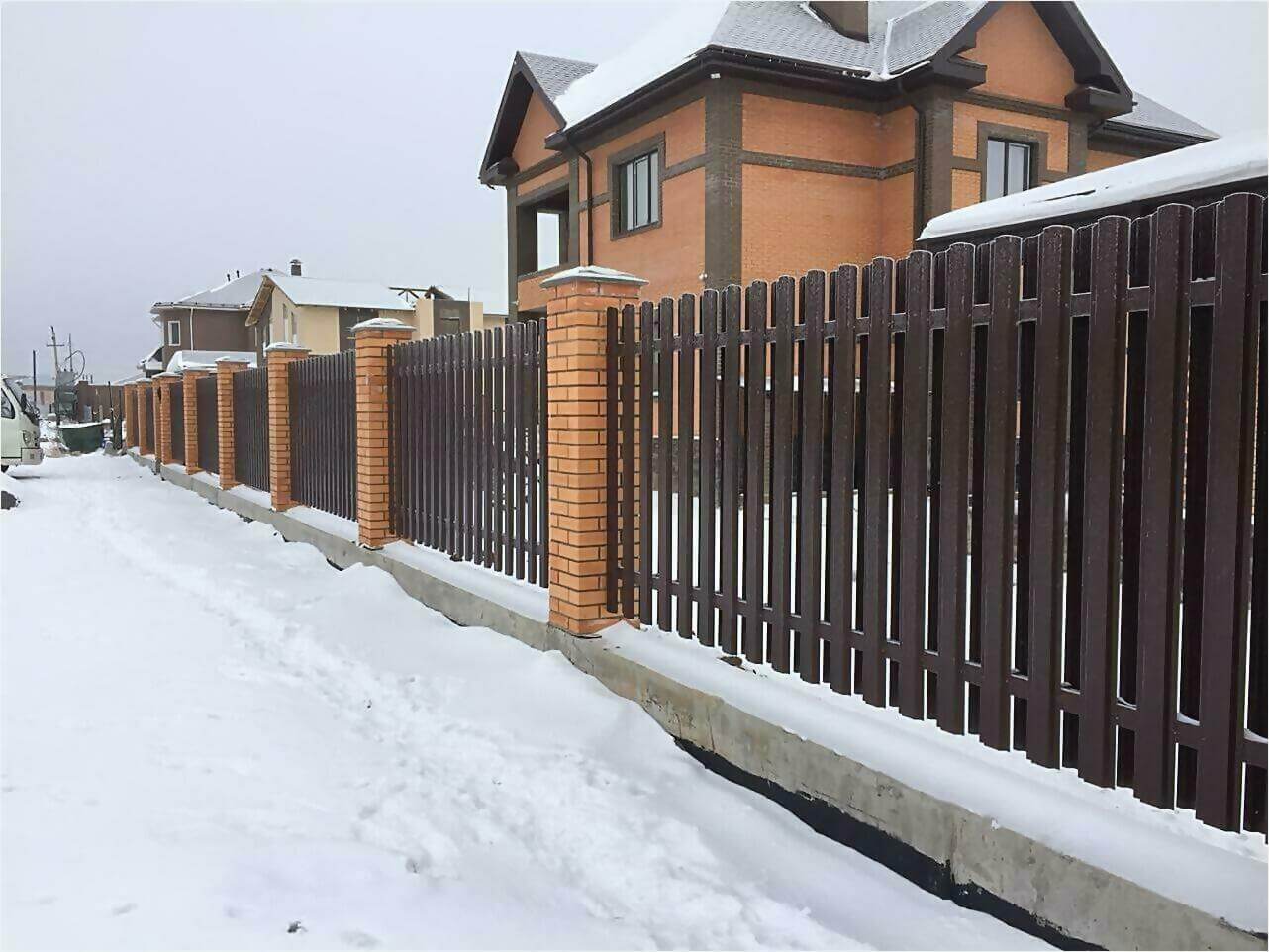 Забор из штакетника 95м фото1 в Березниках