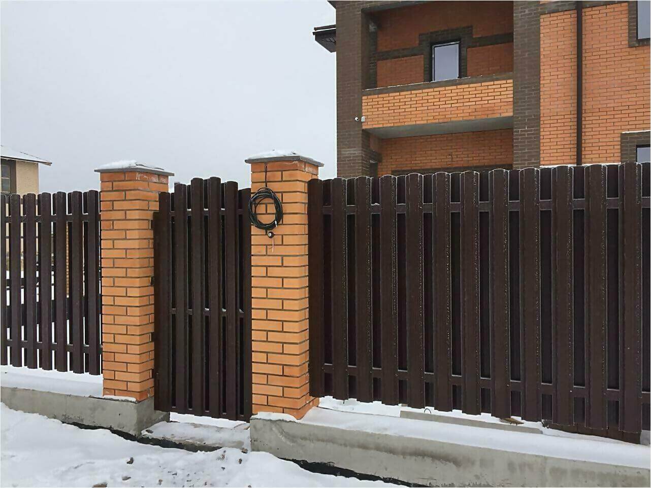 Забор из штакетника 95м фото2 в Березниках