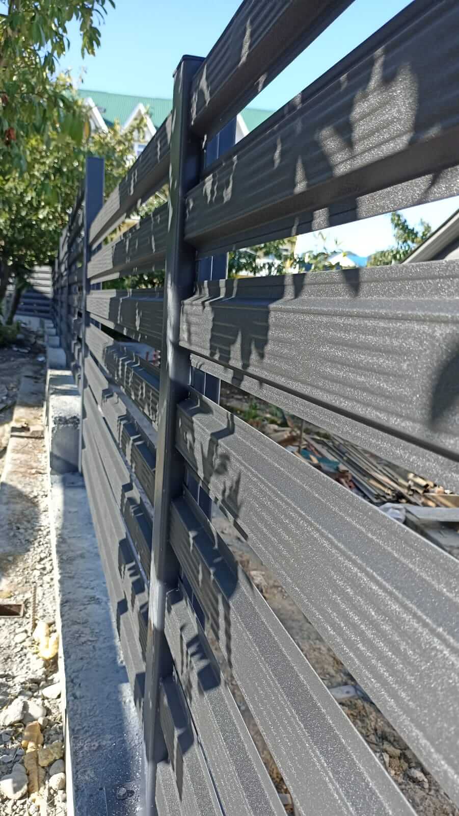 Забор из штакетника 90м RAL7024/7024 Серый Графит фото9 в Березниках