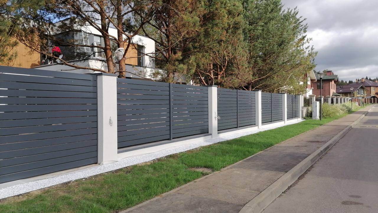 Забор-ранчо из металлопланкена 36м RAL7024 Серый Графит в Березниках