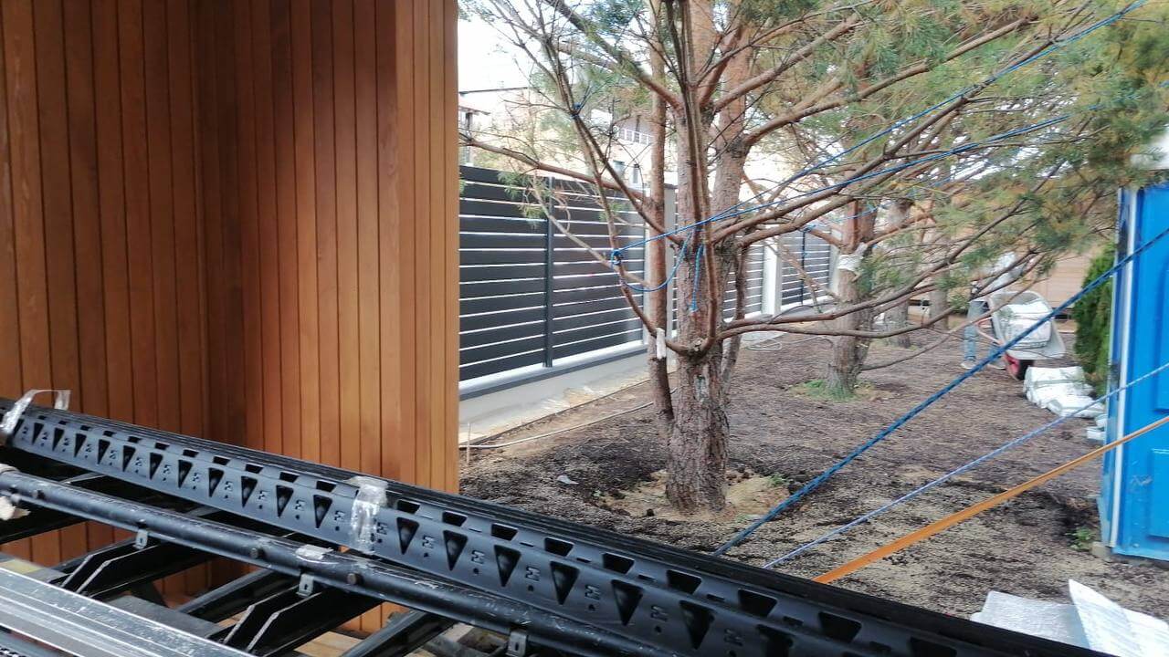 Забор-ранчо из металлопланкена 36м RAL7024 Серый Графит фото 2 в Березниках