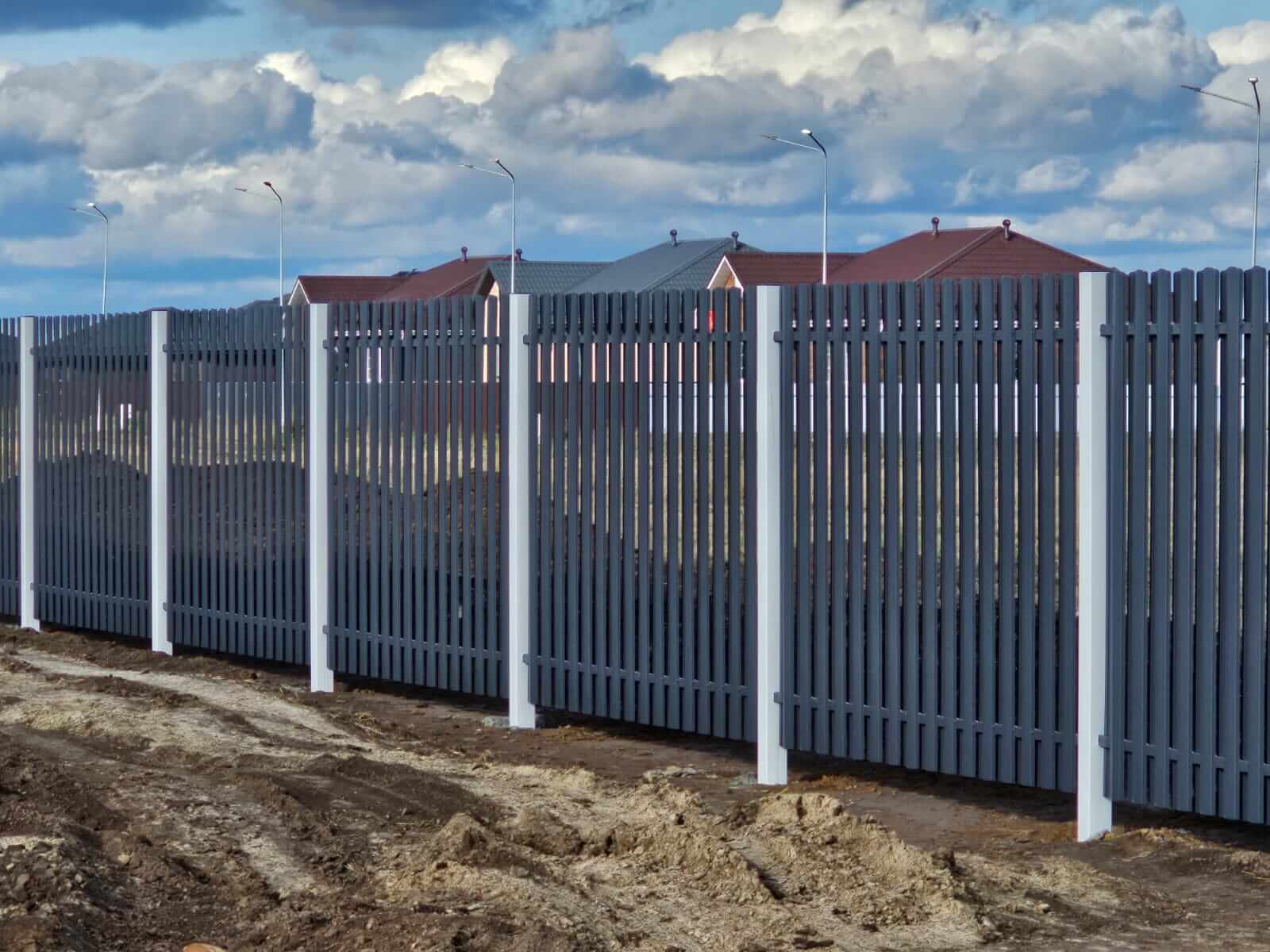 Забор из евроштакетника 234м RAL7024/7024 Серый Графит двусторонний в Березниках