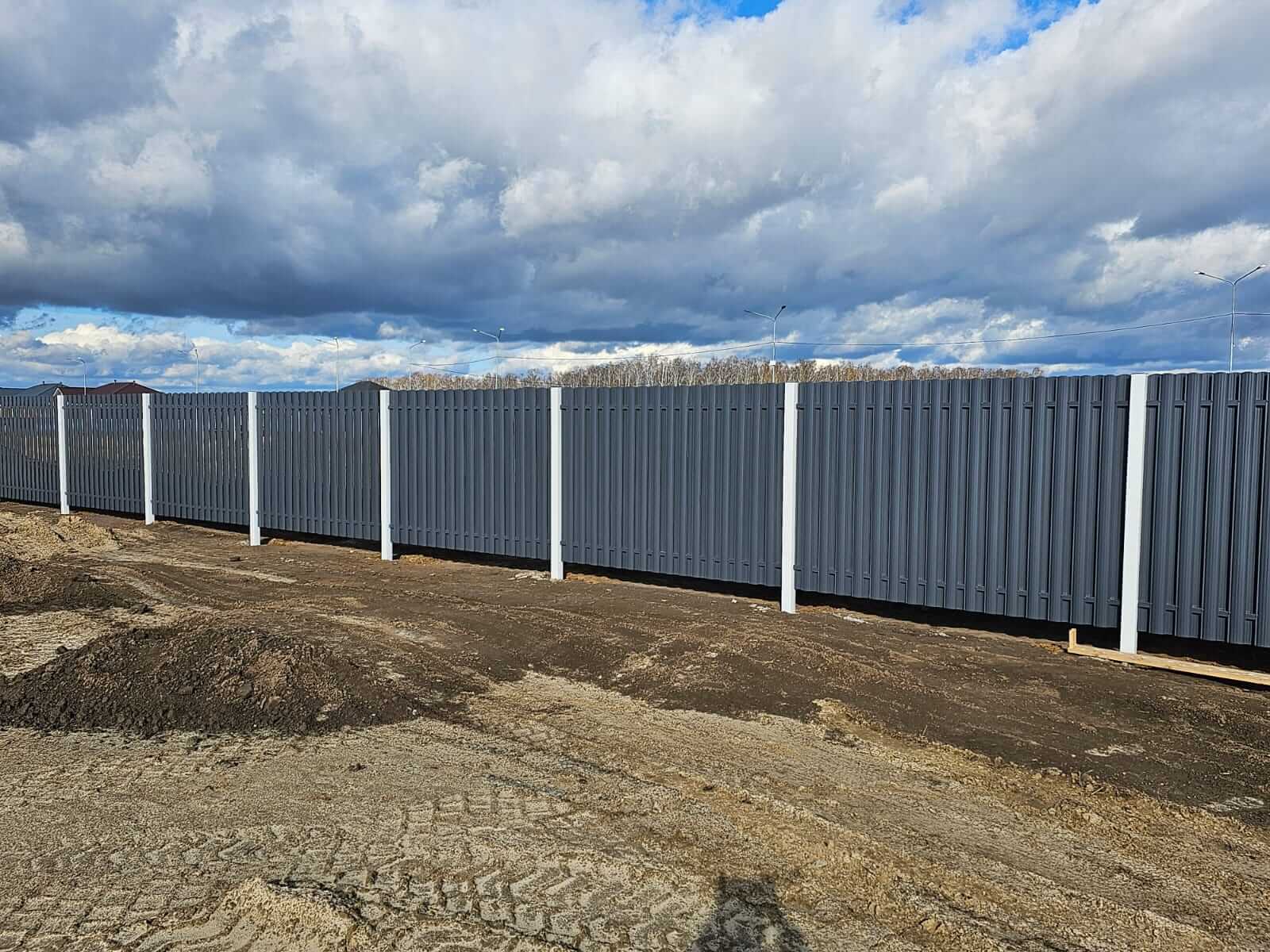 Забор из евроштакетника 234м RAL7024/7024 Серый Графит двусторонний фото 2 в Березниках