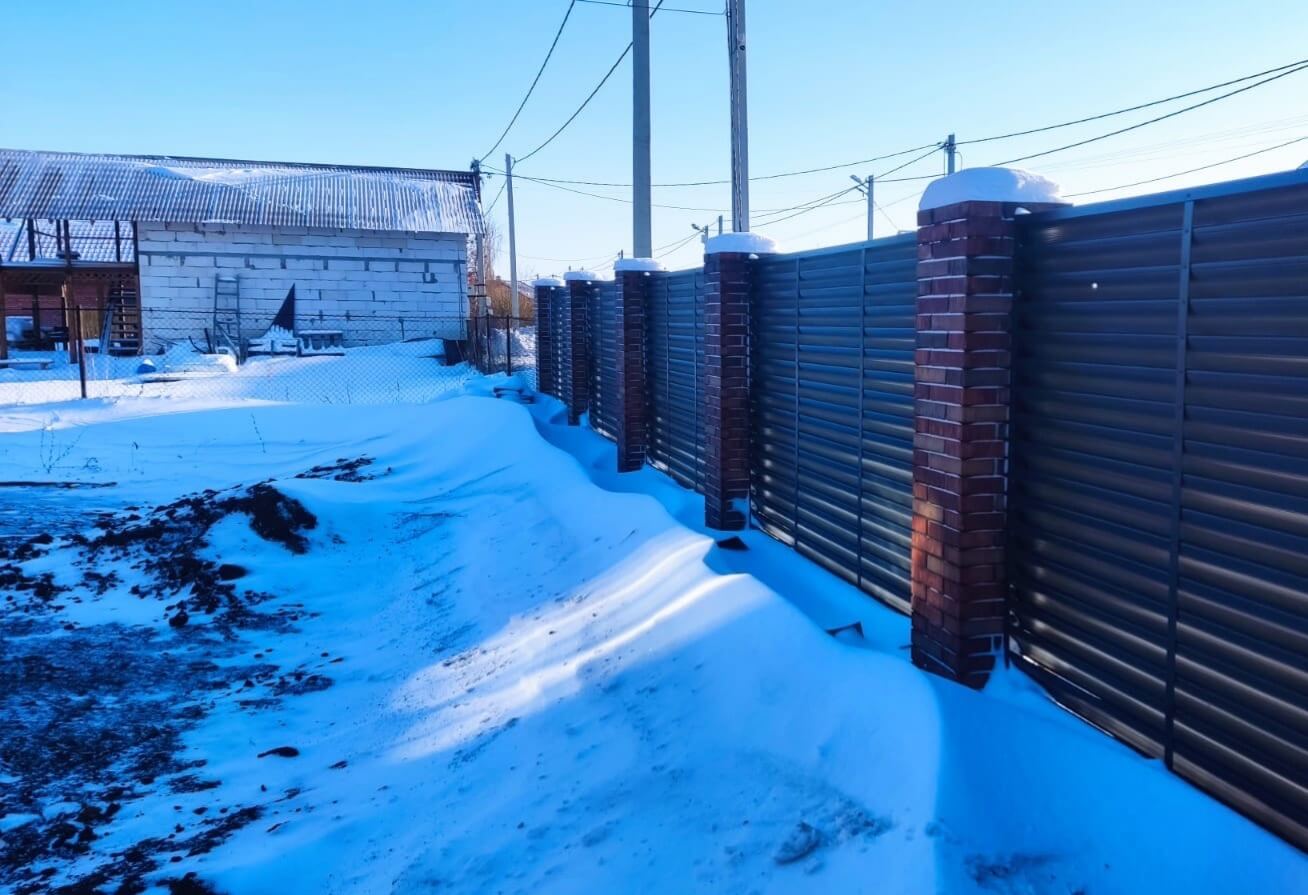 Забор-жалюзи с ламелями еврожалюзи 34м RAL7024/7024 Серый Графит двусторонний фото 1 в Березниках