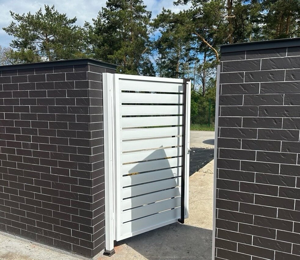 Калитка из металлопланкена RAL9003 Белый фото 4 в Березниках