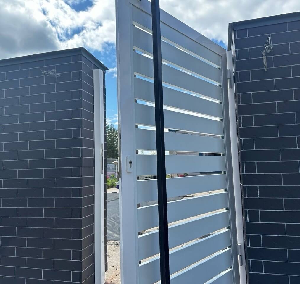 Калитка из металлопланкена RAL9003 Белый фото 1 в Березниках