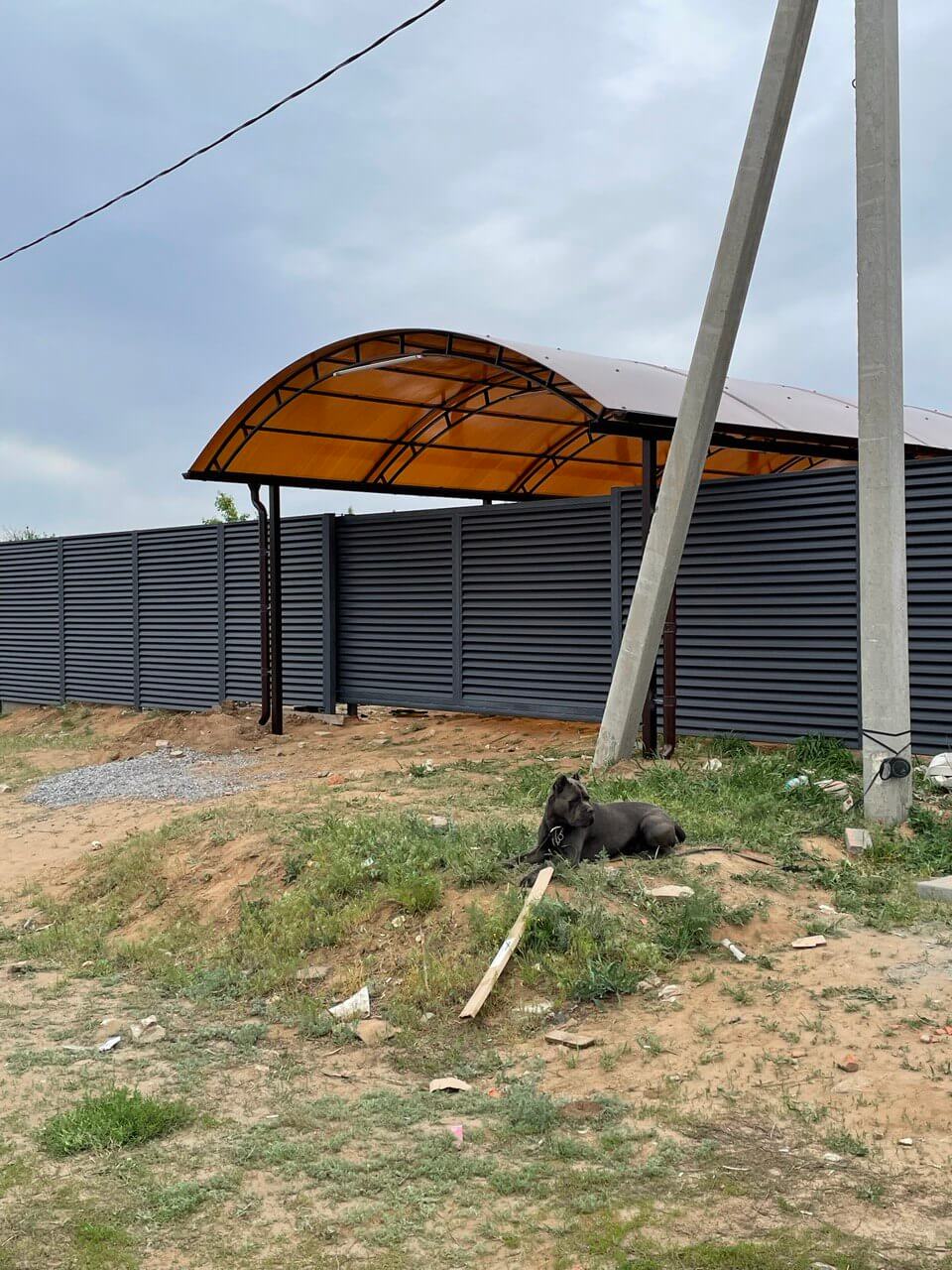 Забор из ламелей еврожалюзи 24м RAL7024 Серый Графит МАТТЕ фото 1 в Березниках