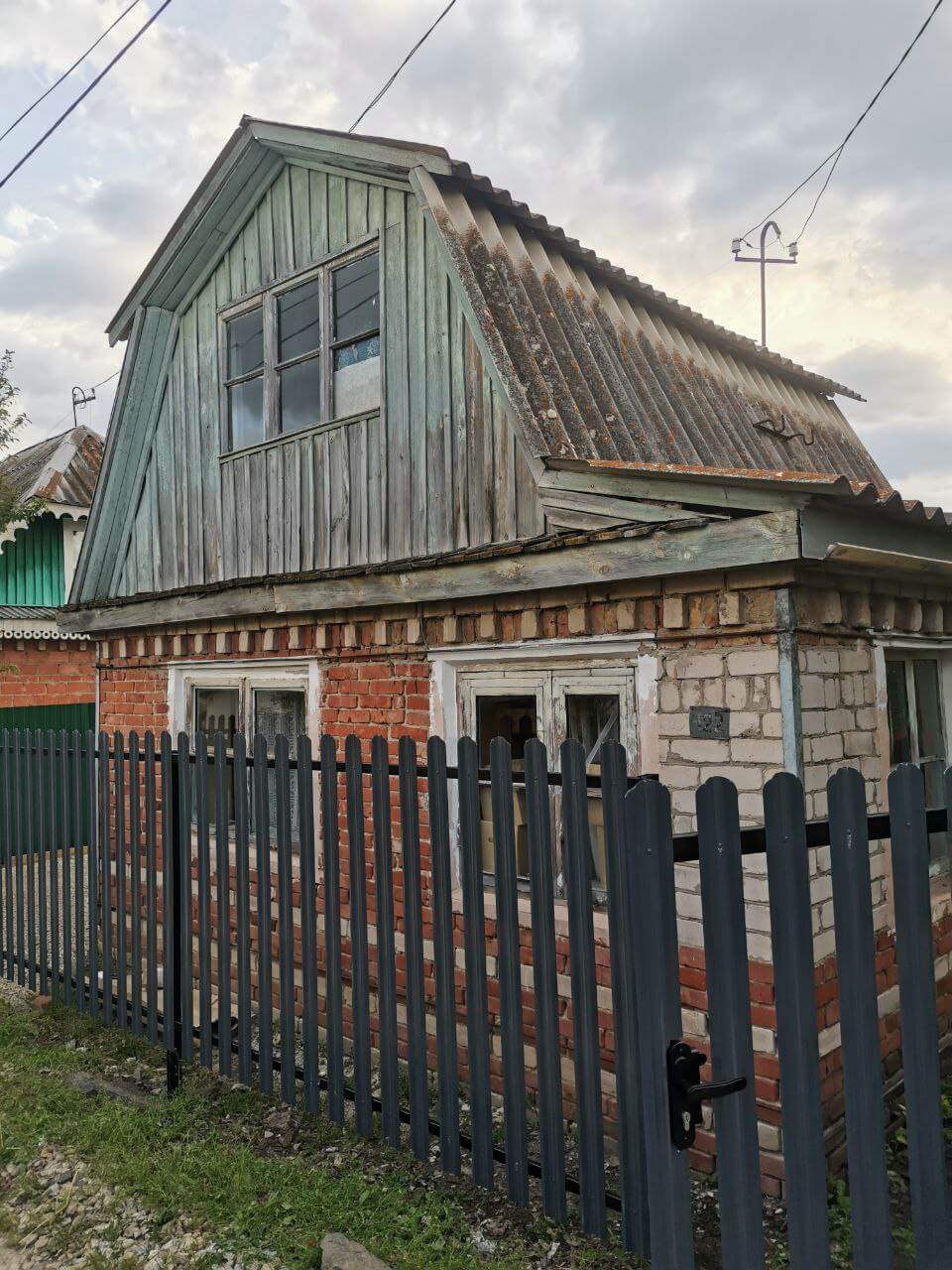 Забор из евроштакетника 7м RAL7024/7024 Серый Графит двусторонний фото 2 в Березниках