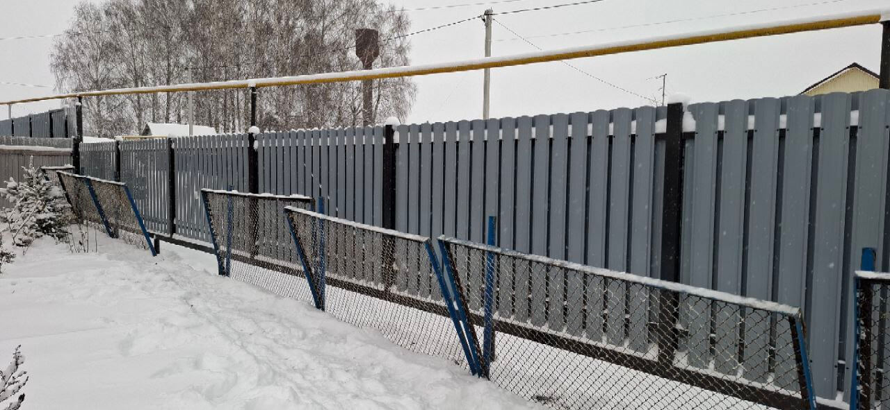 Забор из евроштакетника 27м RAL7024 Серый Графит МАТТЕ фото 5 в Березниках